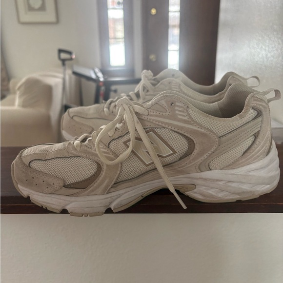 New Balance 530 Cream Athletic Shoes - Picture 2 of 5